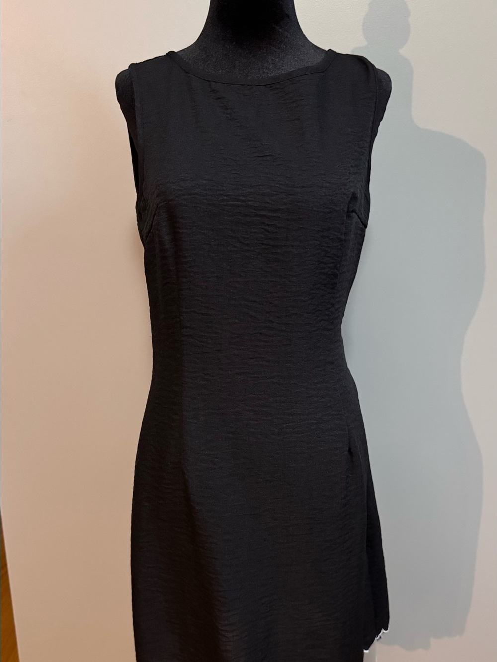 SHEIN Black Sleeveless Mini Shift Dress